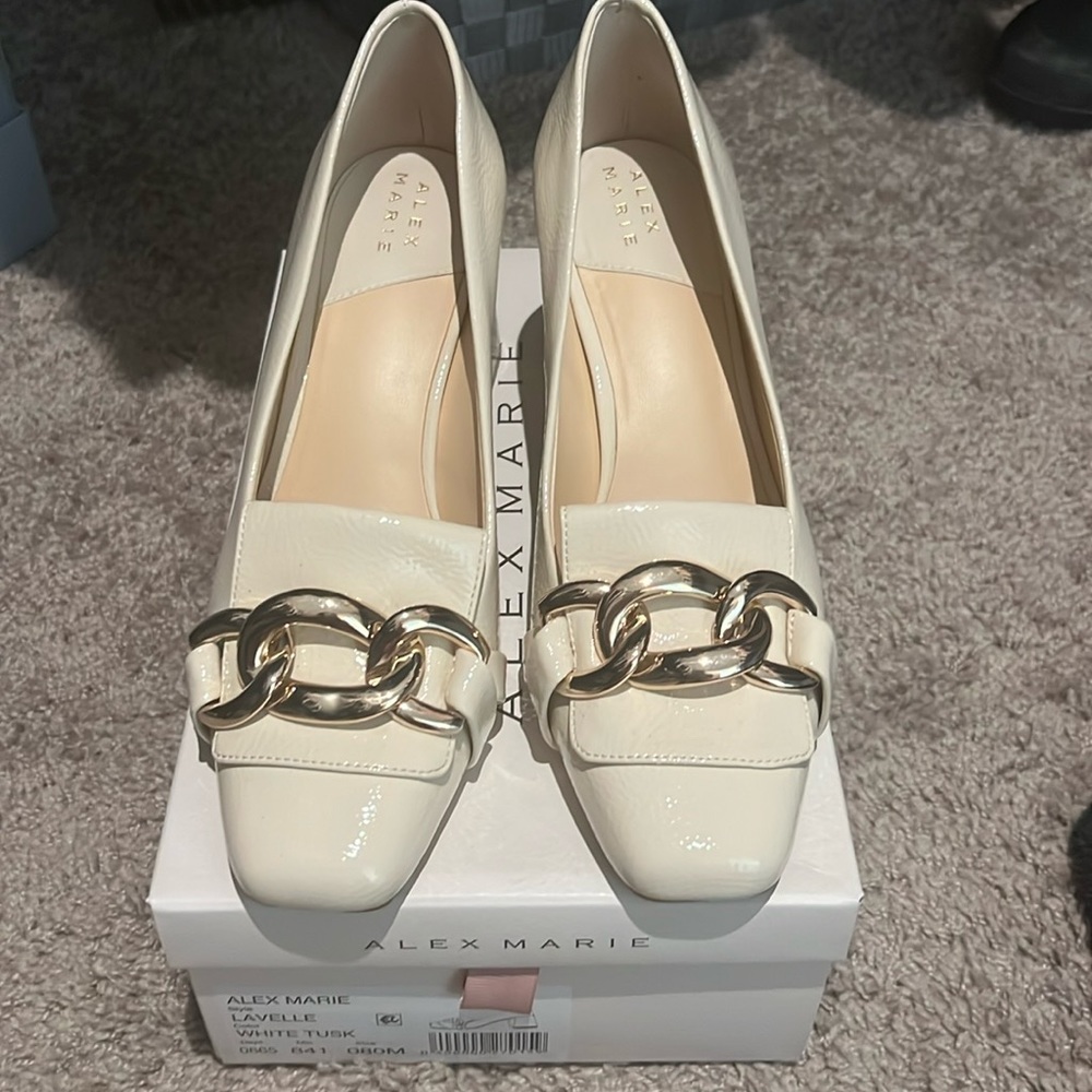 Lavelle Chain Block Heel Pumps Cream and Gold Gorgeous! Size 8 New